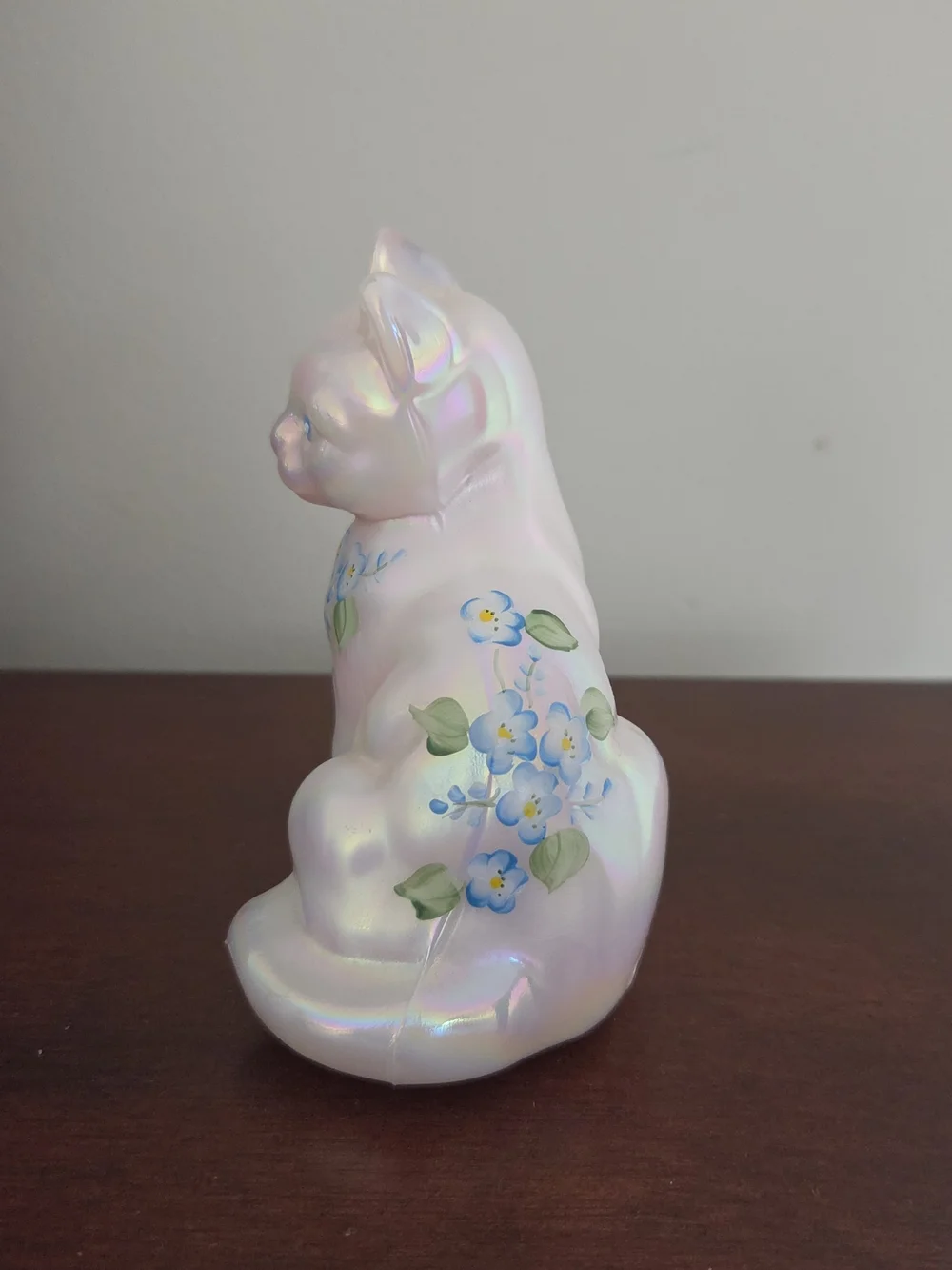 Vintage Fenton Opalescent Iridescent White/Pink Glass Cat Figurine